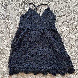 ⚠️Hollister Floral Lace Dress⚠️